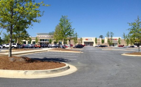 Old National Marketplace: 6415 Old National Hwy, Atlanta, GA 30349